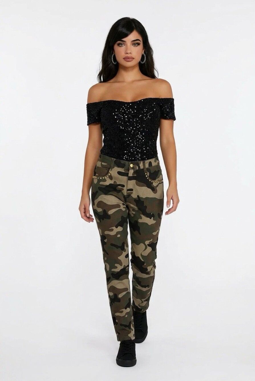 Standard Issue Women’s Camouflage Denim Jeans Size 32 Gold Tone Embellishments